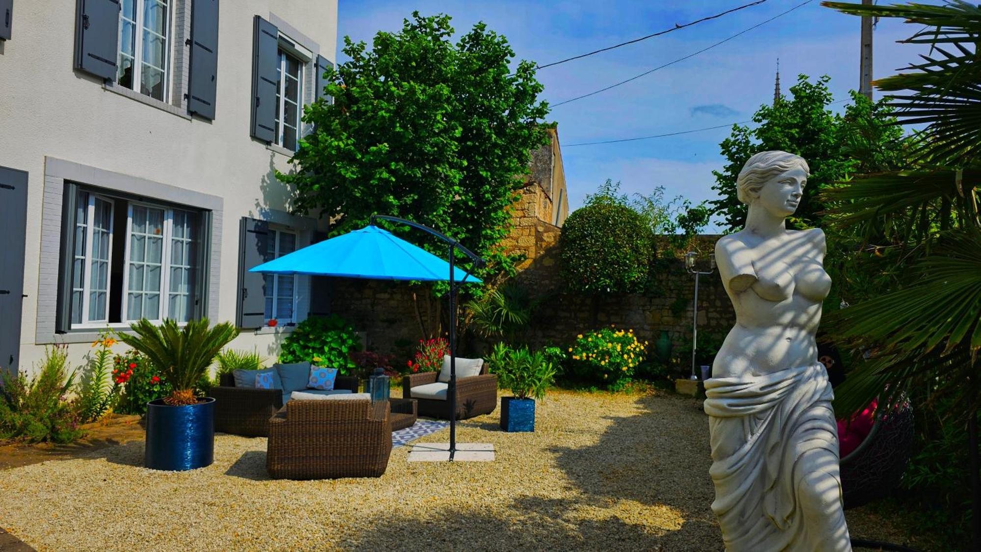 La Maison De Venus ลูซง ภายนอก รูปภาพ